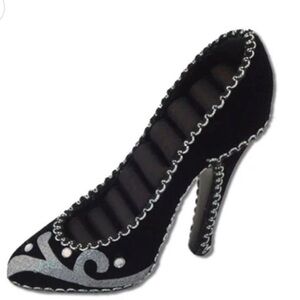 NEW
Jewelry Storage Rack, Dress Shoe Model Jewelry Holder.
Holds 7 rings 
0134